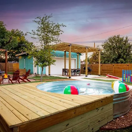 Pool - Theater King Bed & 7 Minutes To Riverwalk